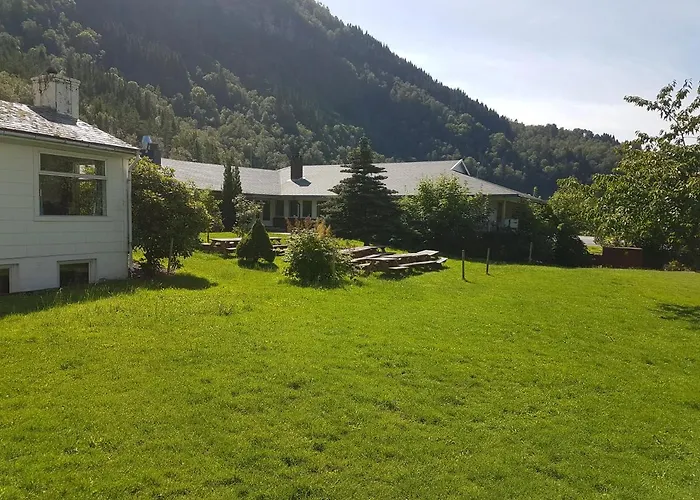 Otel Folgefonn Gjestetun *